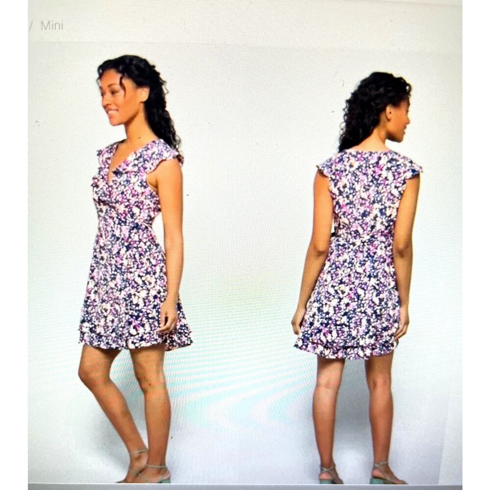 Sanctuary Johanna Wrap  Floral V-Neck Small